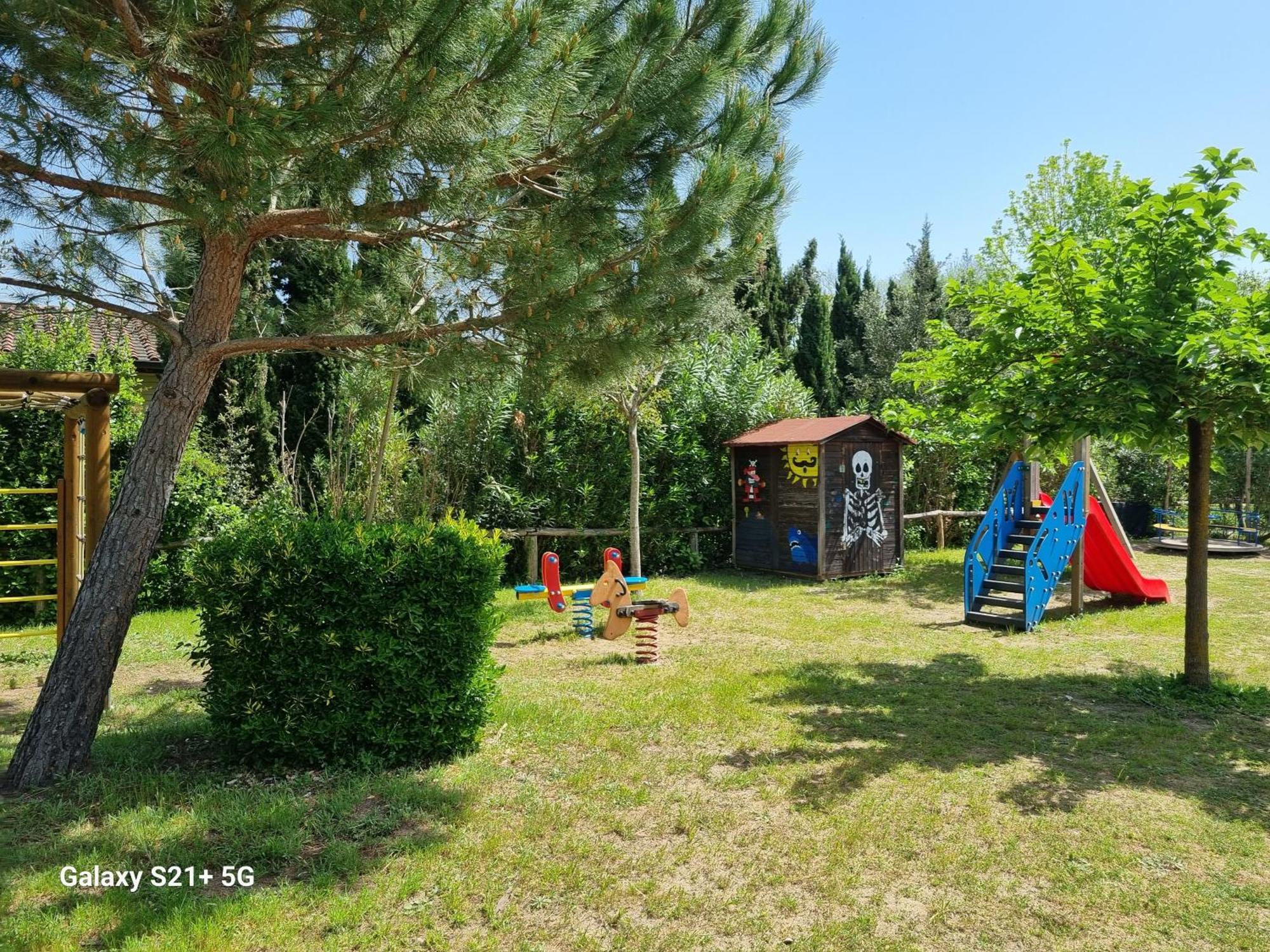 Chalet La Dolce Vita Viareggio Exterior foto